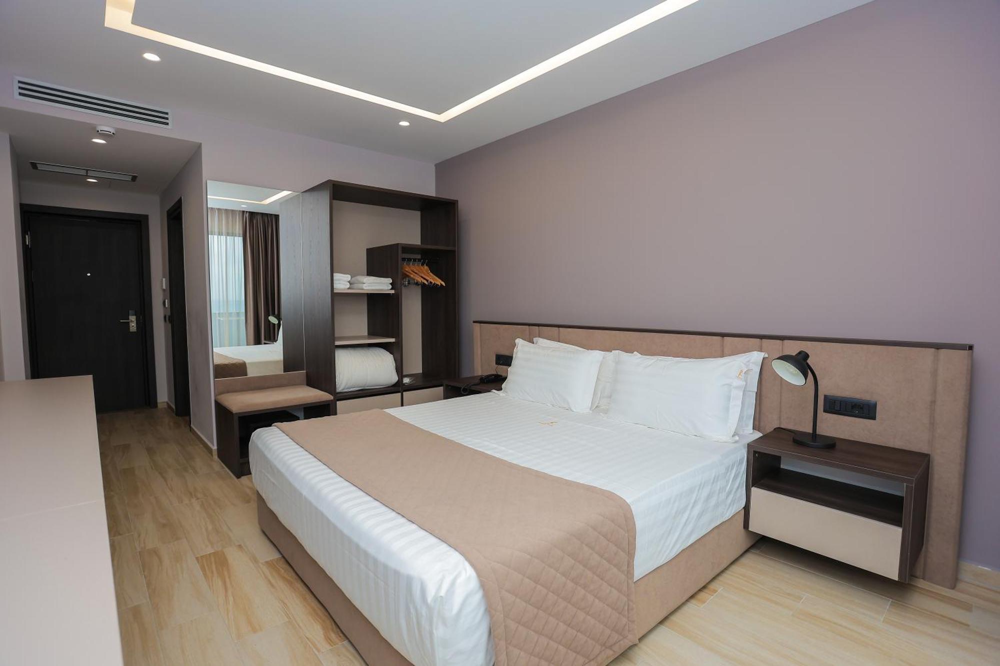 Joelle Premium Hotel Sarandë Eksteriør billede