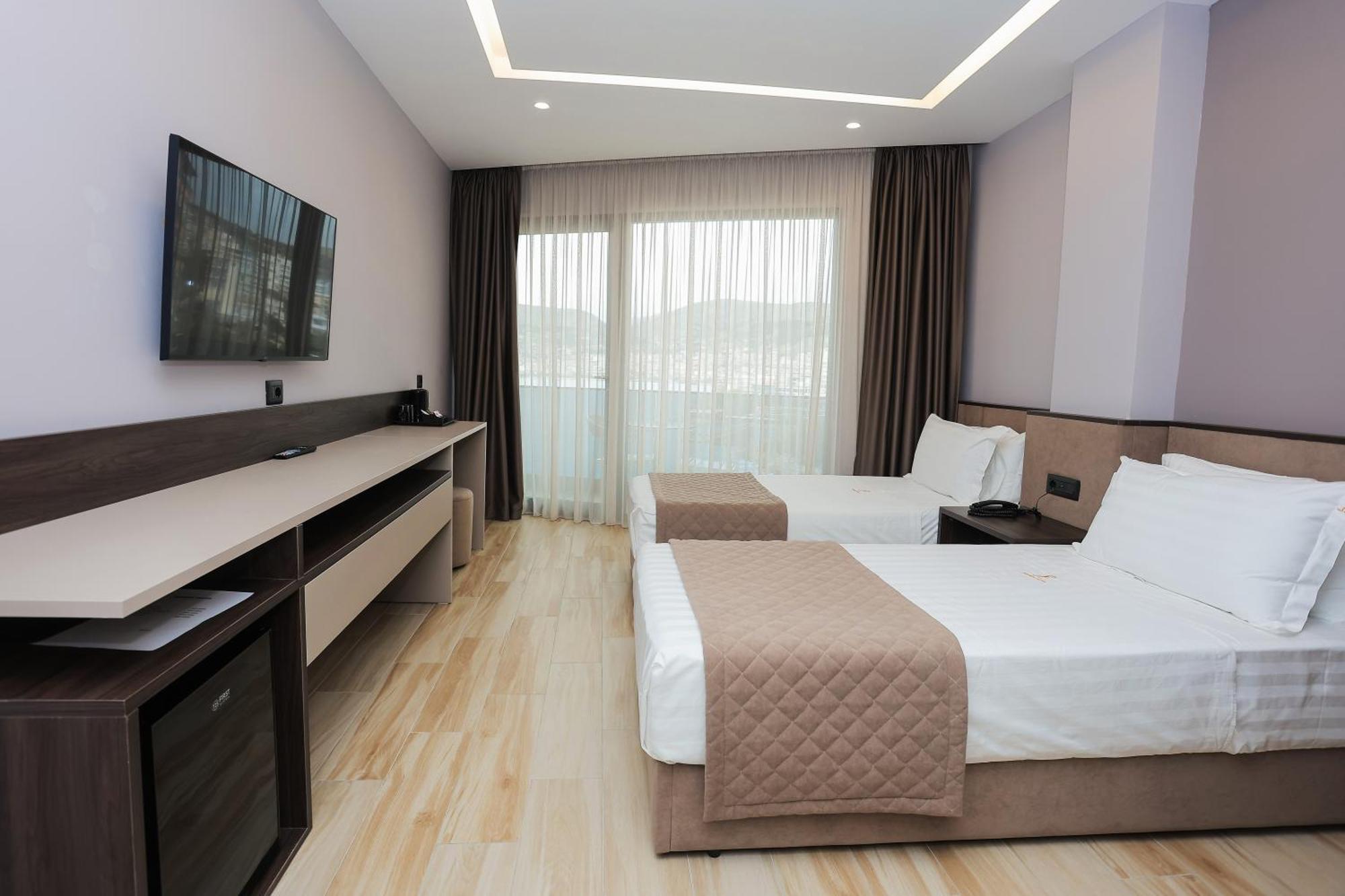 Joelle Premium Hotel Sarandë Eksteriør billede