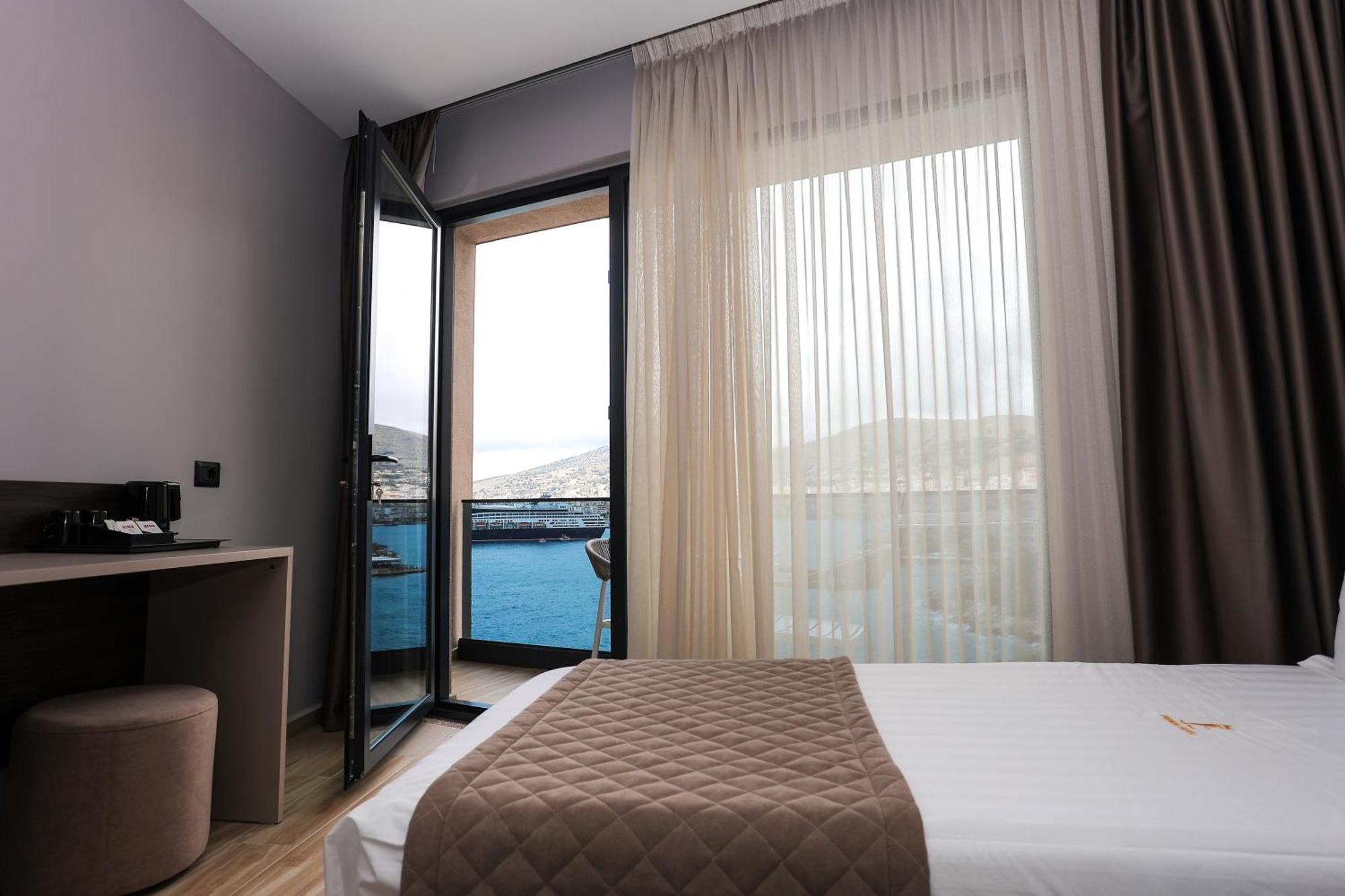 Joelle Premium Hotel Sarandë Eksteriør billede
